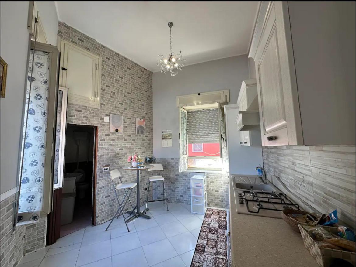 那不勒斯Scugnizzella Holiday House公寓 外观 照片